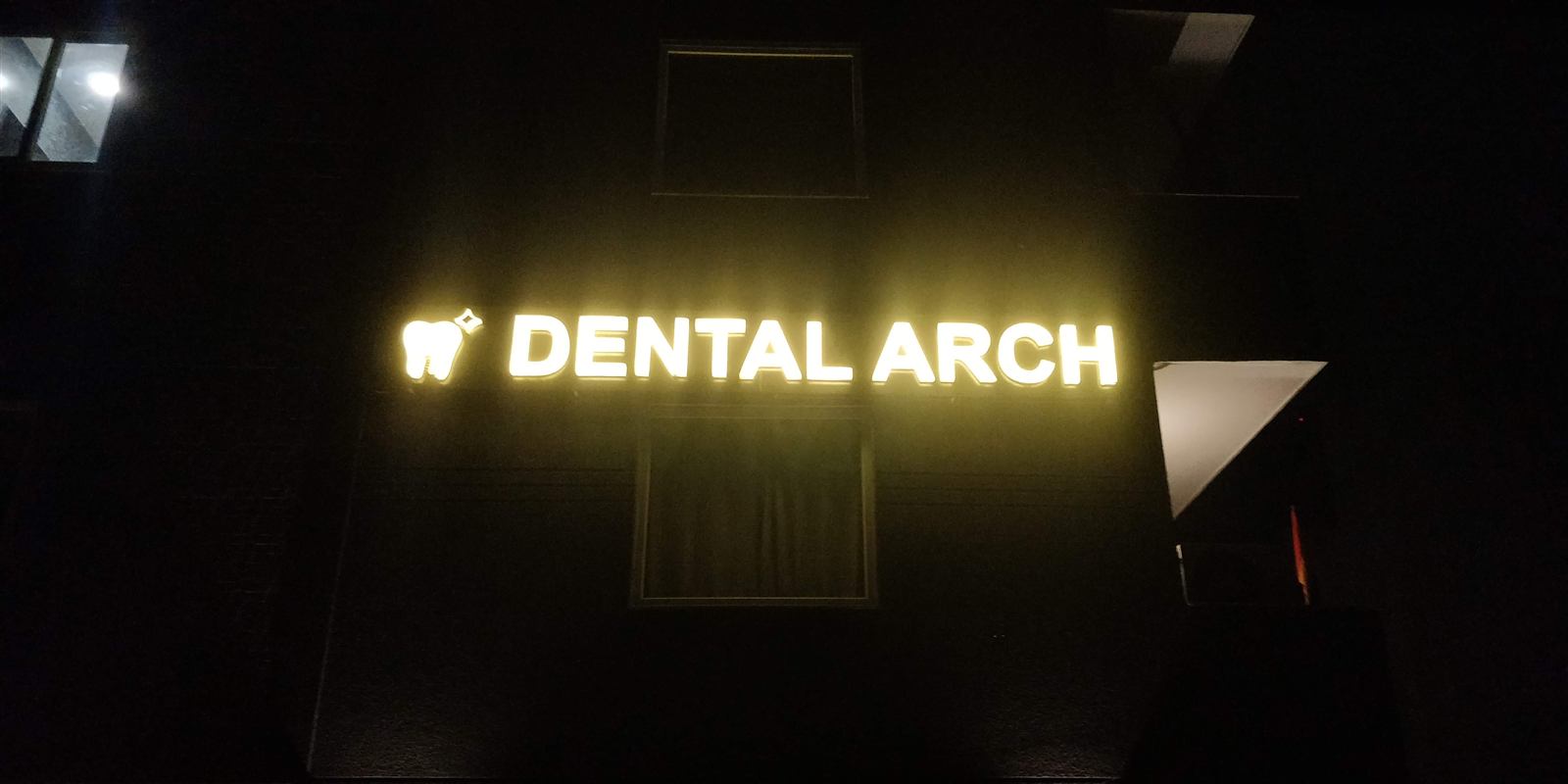 Dental Arch Gurgaon clinic entrance