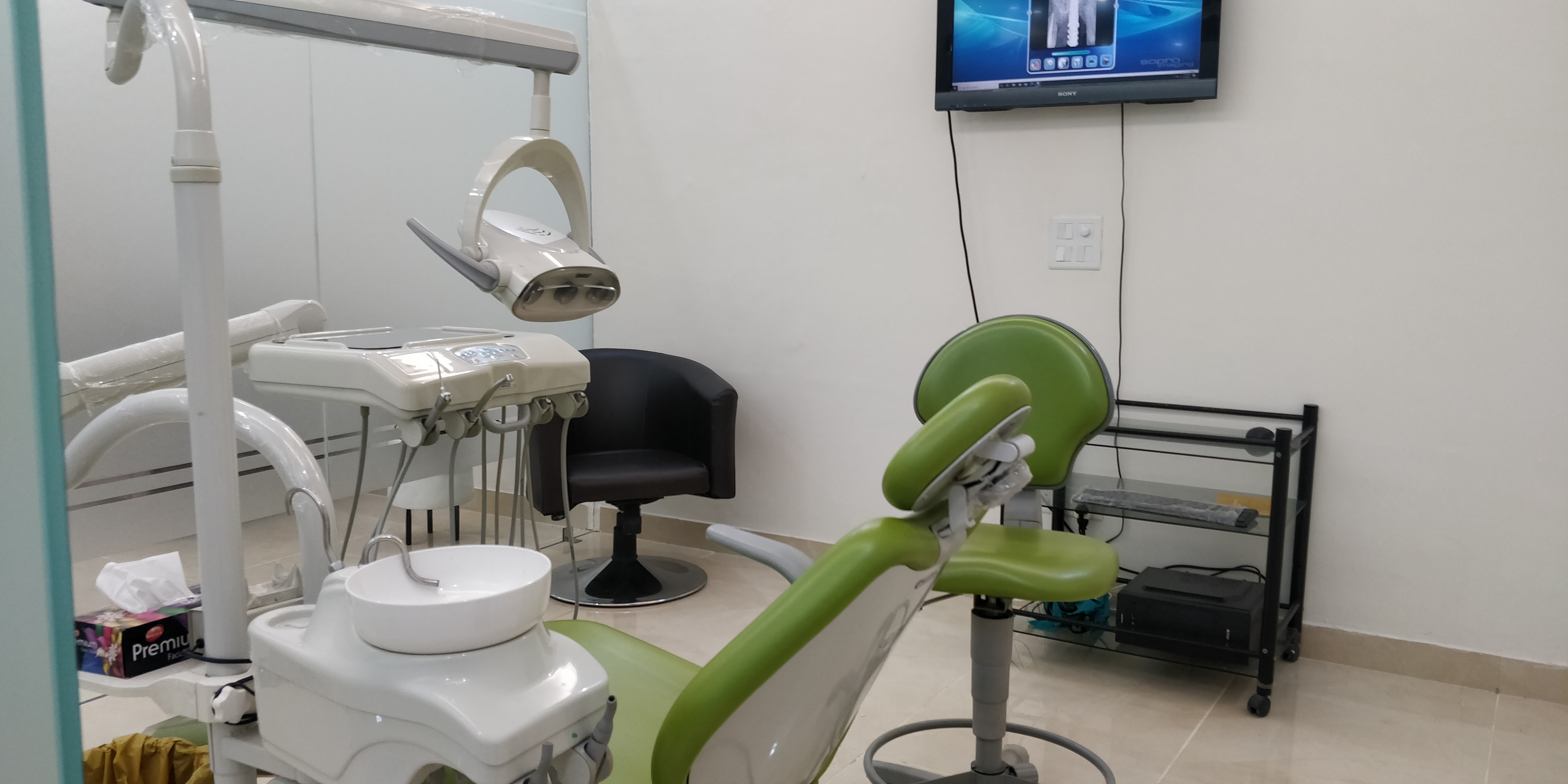 Treatment chair and equipment